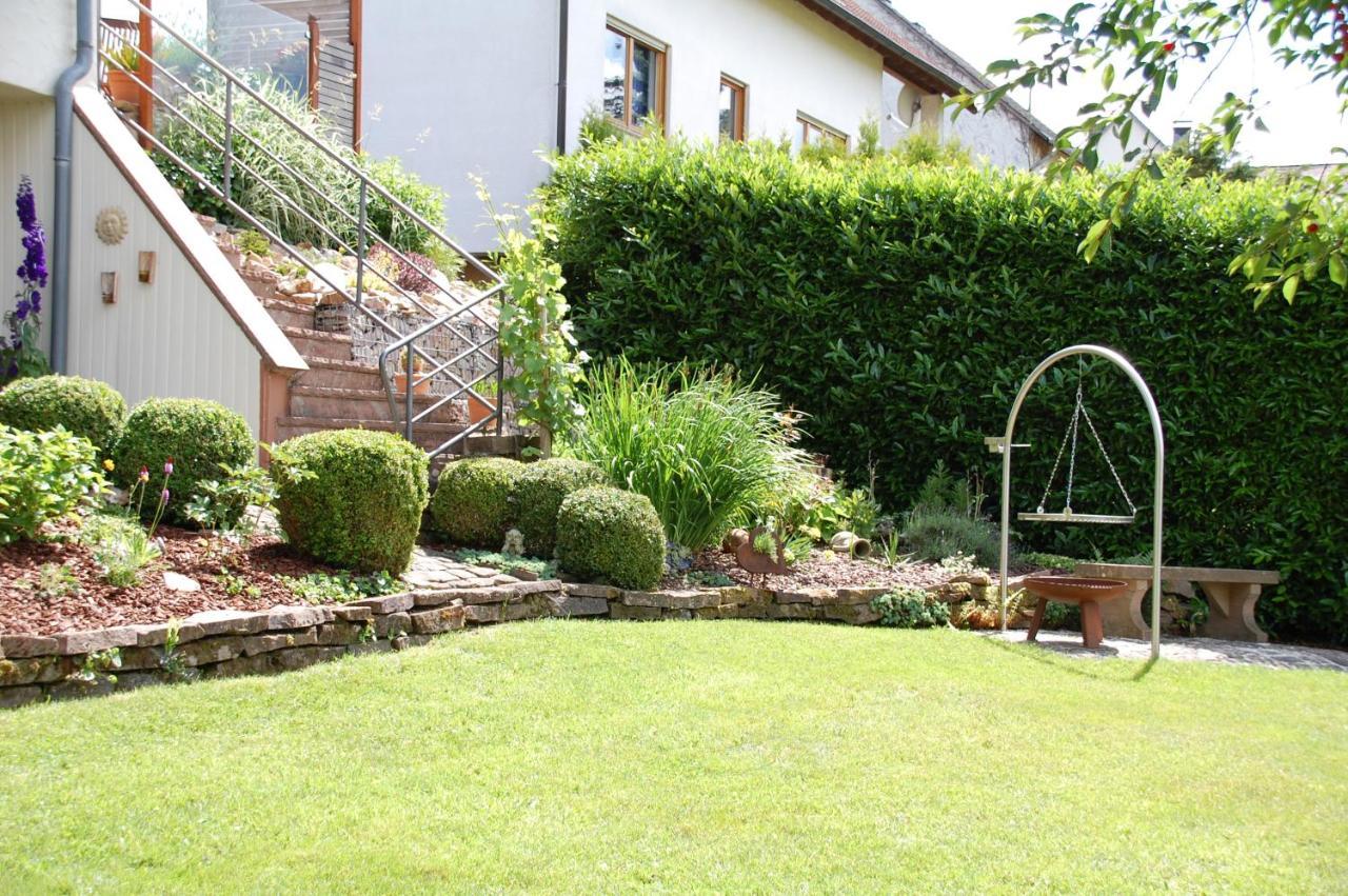 Ferienwohnung Hoffmann Osburg エクステリア 写真